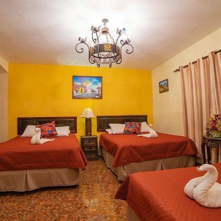 Hotel Gran Plaza Euromaya Antigua Exterior photo