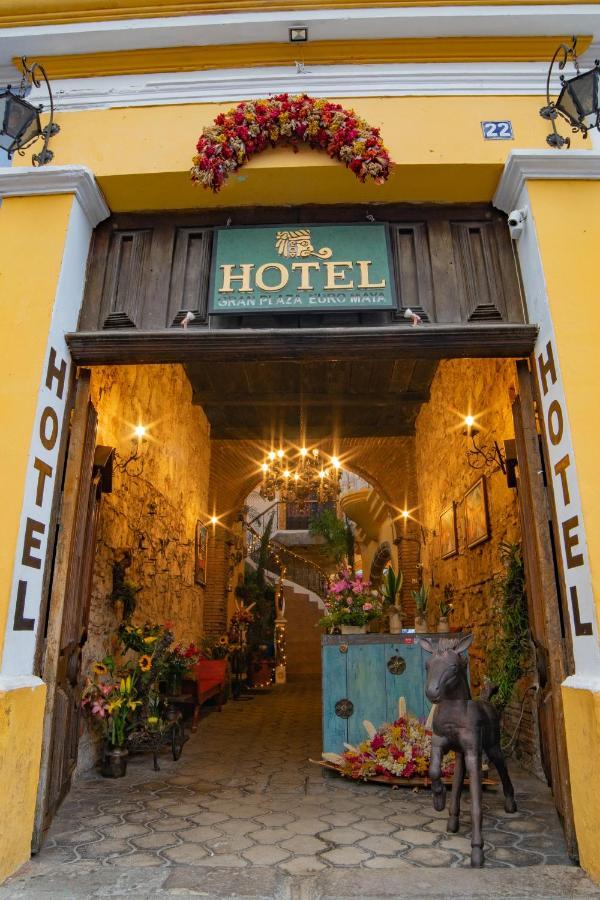 Hotel Gran Plaza Euromaya Antigua Exterior photo