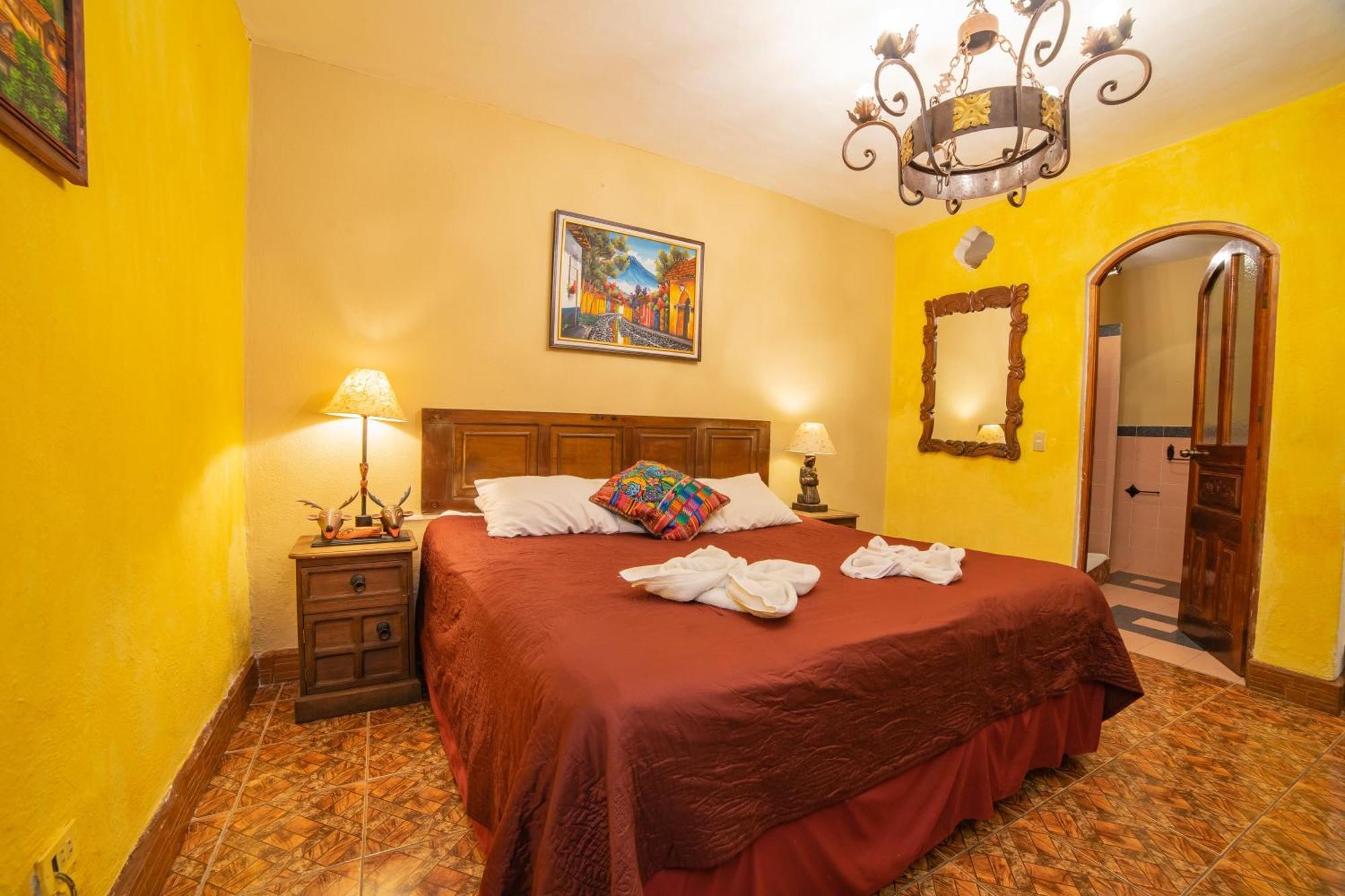 Hotel Gran Plaza Euromaya Antigua Exterior photo