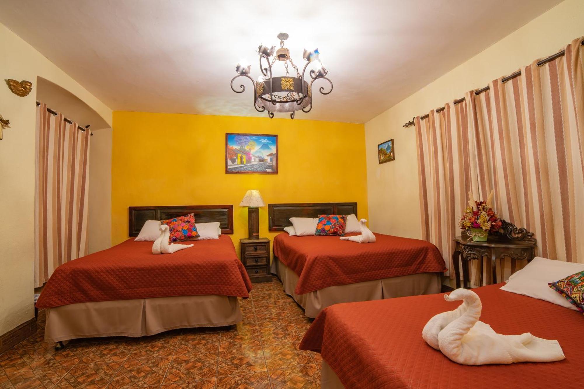 Hotel Gran Plaza Euromaya Antigua Exterior photo