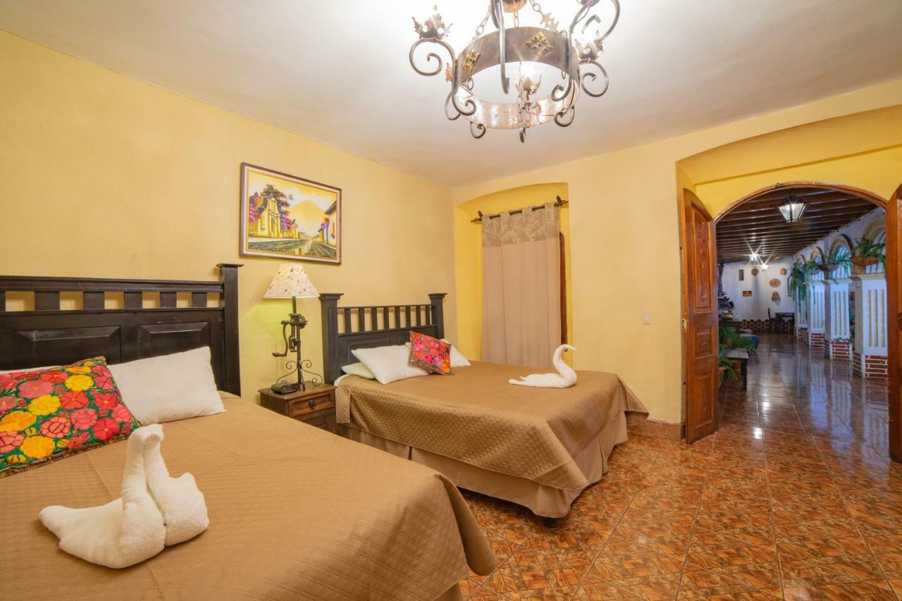 Hotel Gran Plaza Euromaya Antigua Exterior photo